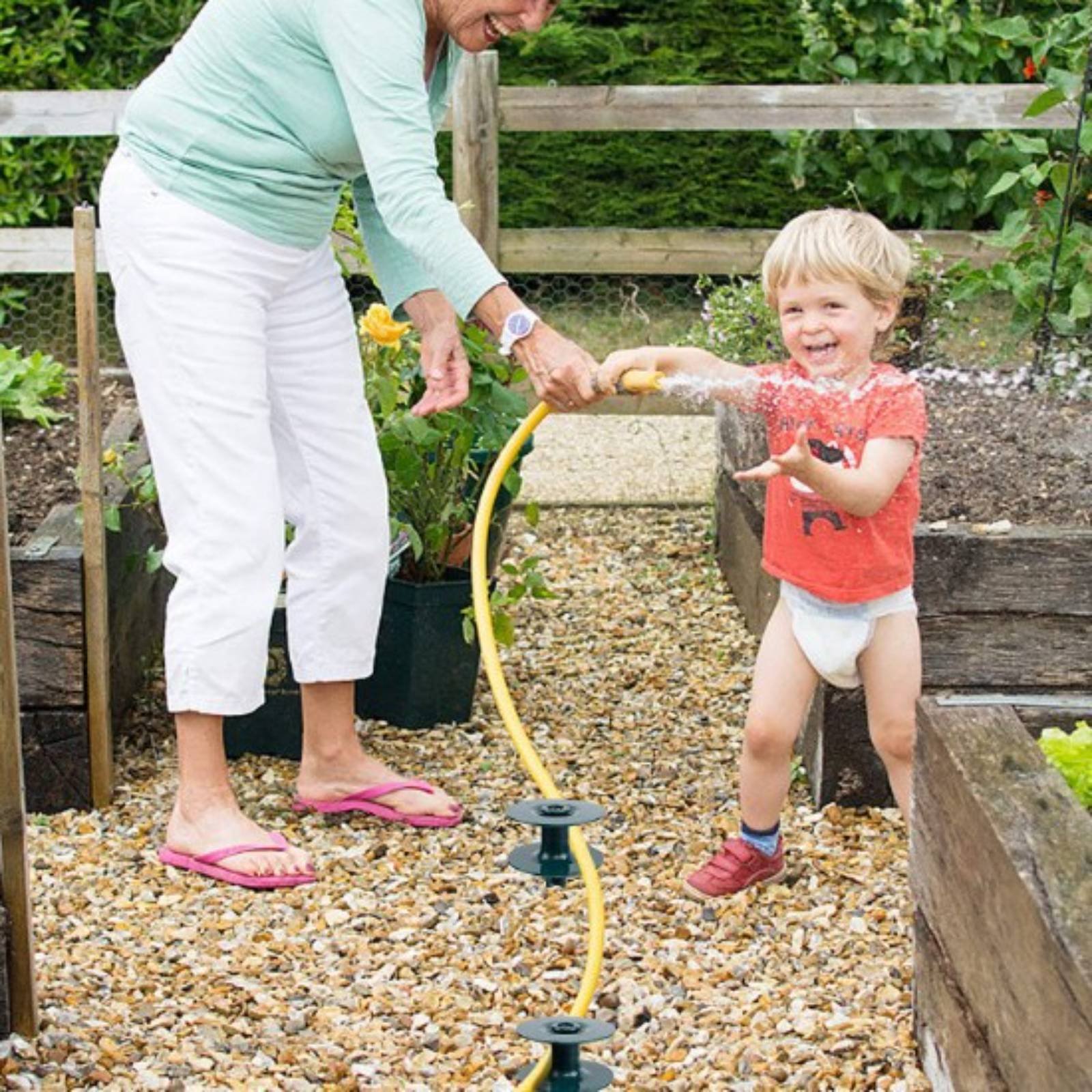 Garden Hose Guide Spike Easy t - огляд і ціна Gardening Tools Guide