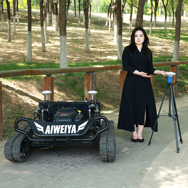Customized RC Lawn Mower with  - огляд і ціна Gardening Tools For Elderly